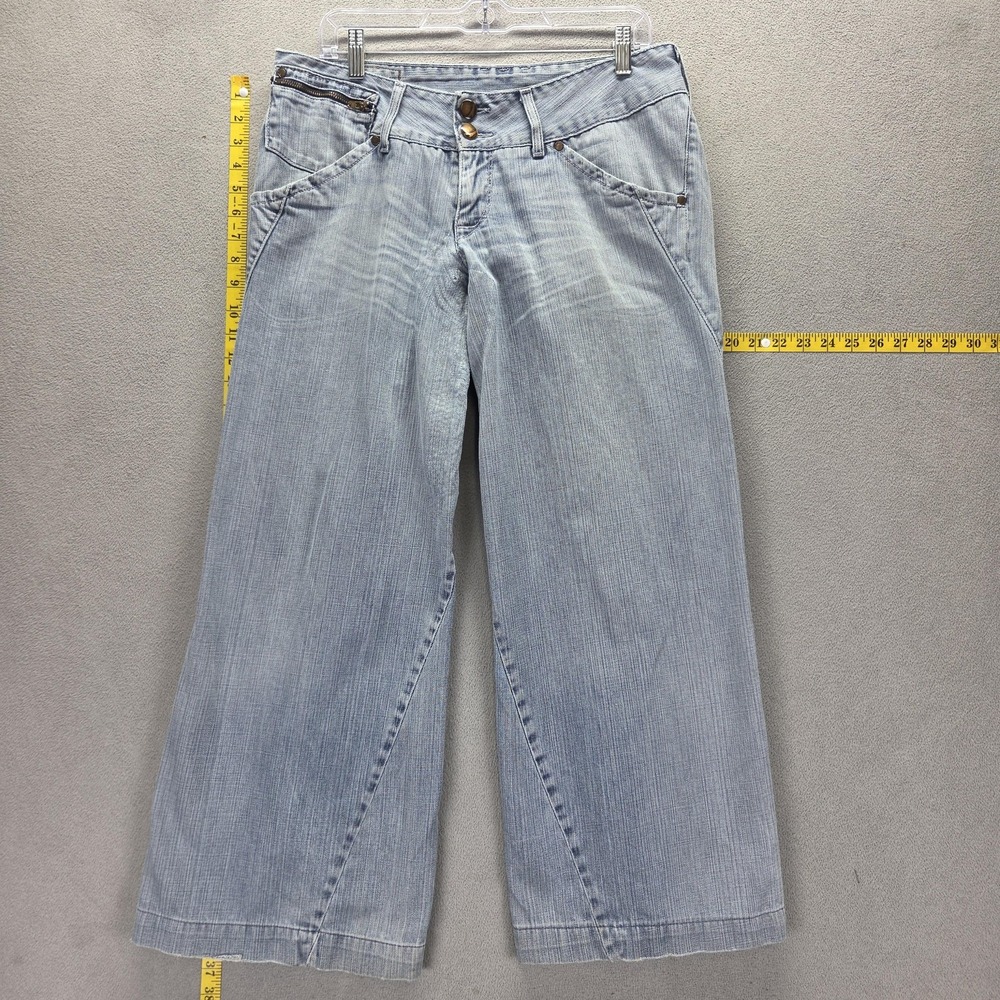 Vintage Levis Engineered Jeans Womens Blue Twisted Wide Leg Baggy Fits 32x28